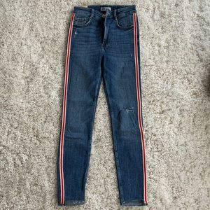 Super cute Zara jeans with white and red stripe
